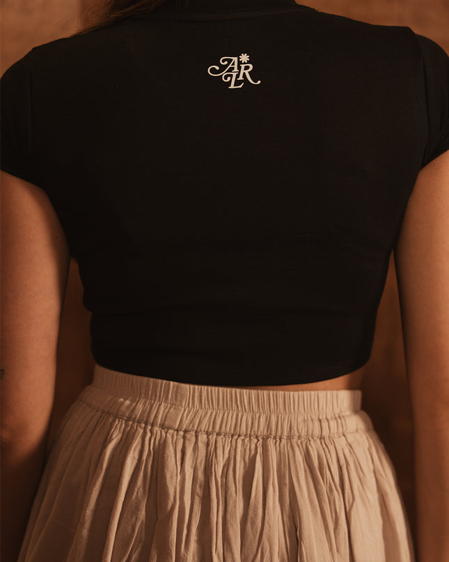 BLACK BABY TEE